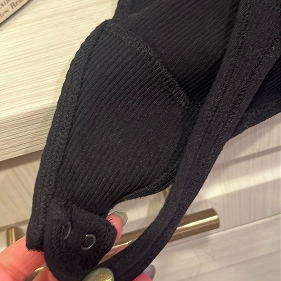 Abercrombie & Fitch Soft Collection Black Ribbed Knit Cutout Bodysuit NW… - Picture 7 of 7